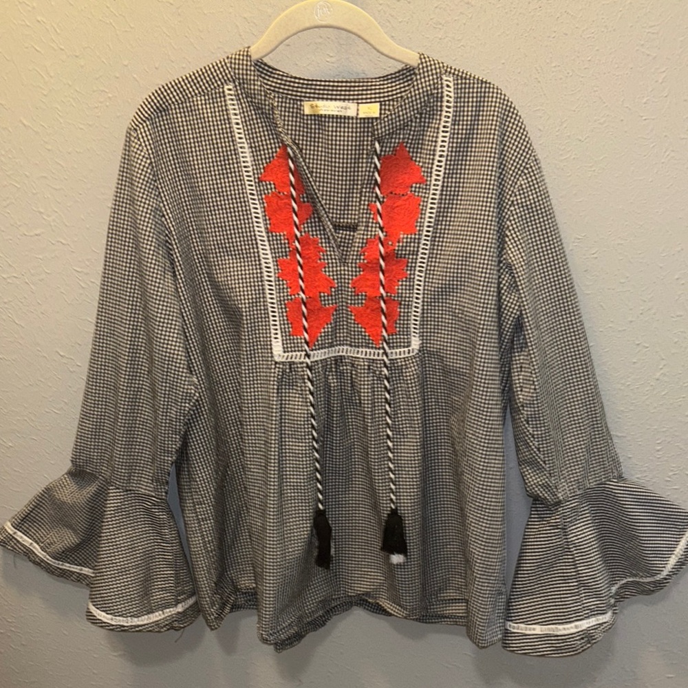 Studio West Black w Red Rose Embellished Bell Sleeve Blouse Size XL